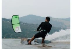 OZONE CATALYST V4 -Foilflight Surf Boutique ozone catalyst v4 5